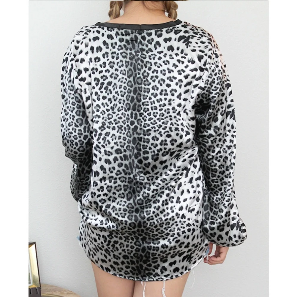 **FASHION COMBO** Leopard longsleeve & Black‎ Vest